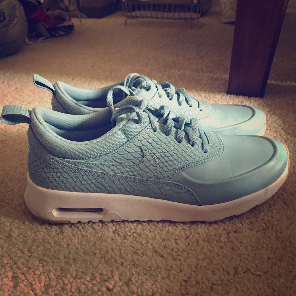 Nike Air Thea’s